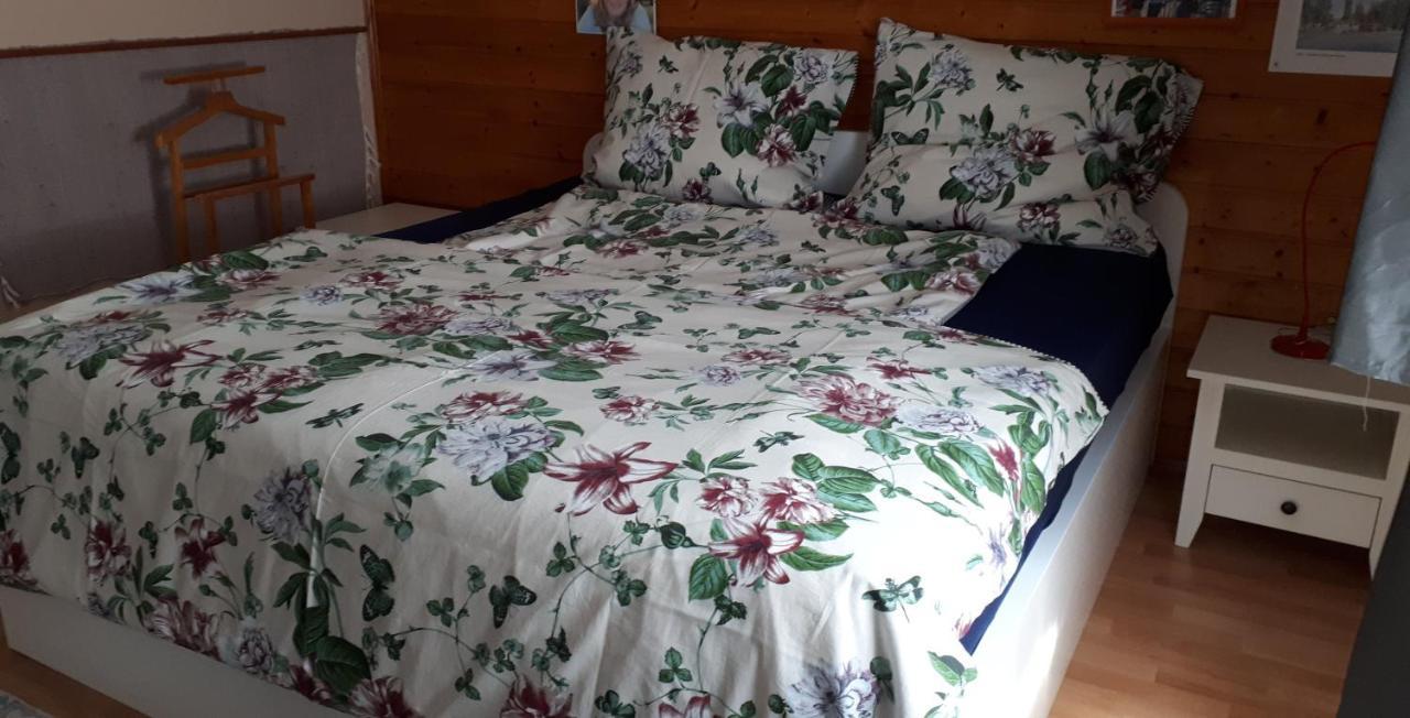 צ'רסגטומאי Feher Rozsa Apartman מראה חיצוני תמונה