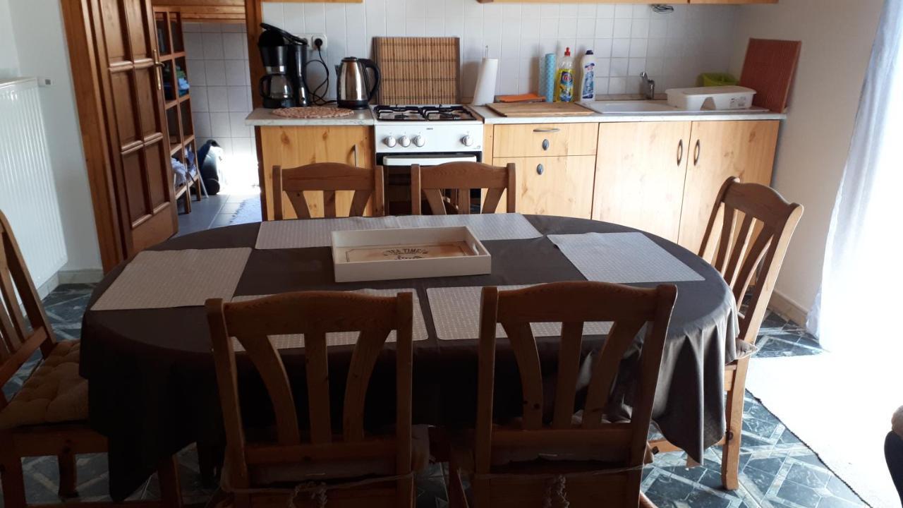 צ'רסגטומאי Feher Rozsa Apartman מראה חיצוני תמונה