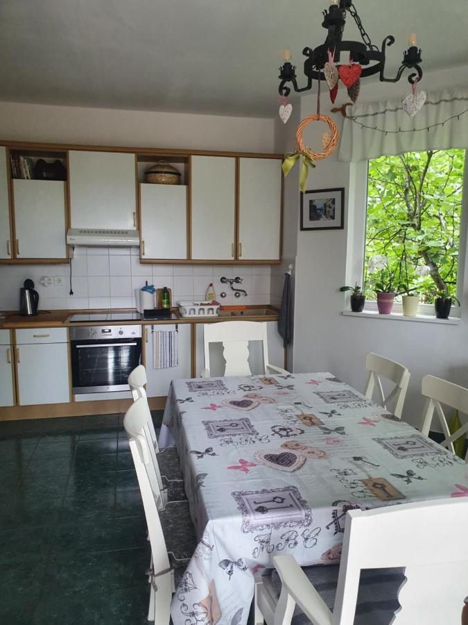 צ'רסגטומאי Feher Rozsa Apartman מראה חיצוני תמונה