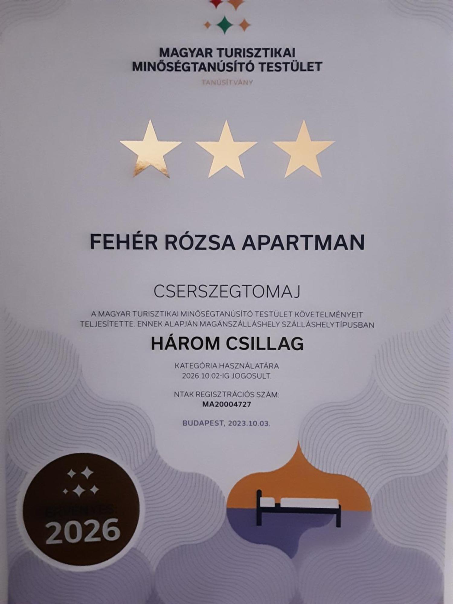 צ'רסגטומאי Feher Rozsa Apartman מראה חיצוני תמונה