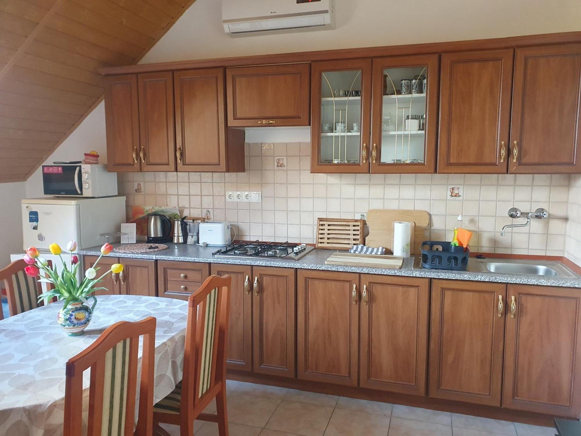 צ'רסגטומאי Feher Rozsa Apartman מראה חיצוני תמונה