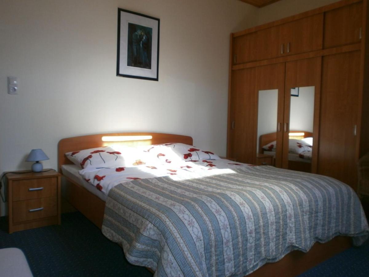 צ'רסגטומאי Feher Rozsa Apartman מראה חיצוני תמונה
